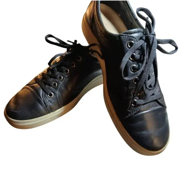 ECCO Soft Black Leather Sneakers Size EU39/US 8 EUC - Picture 2 of 16